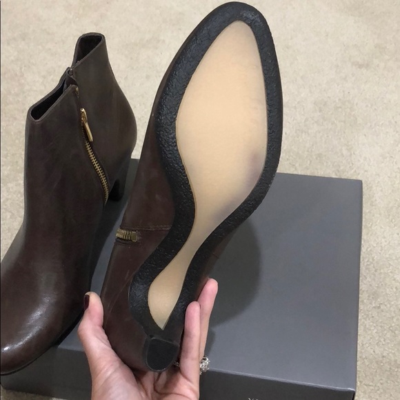 *NEW* Sam Edelman Brown Leather Booties - Picture 3 of 8